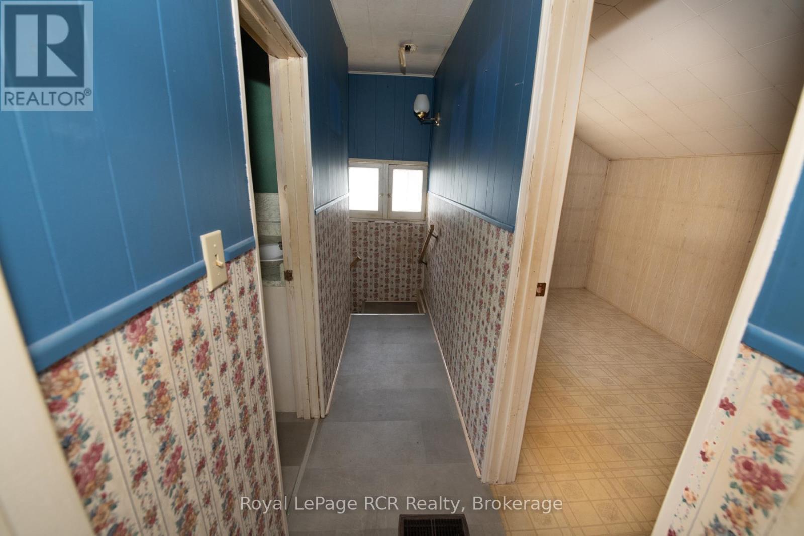 












450 JAMES STREET W

,
Wellington North (Mount Forest),




Ontario
N0G2L3

