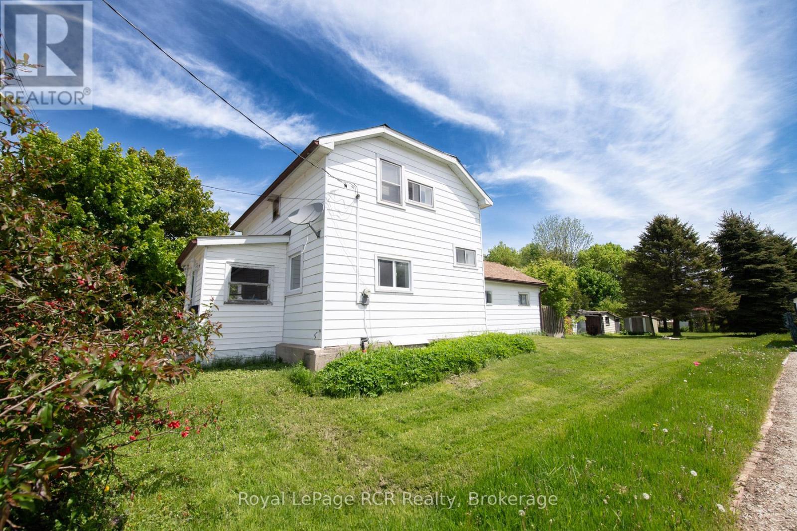 












450 JAMES STREET W

,
Wellington North (Mount Forest),




Ontario
N0G2L3


