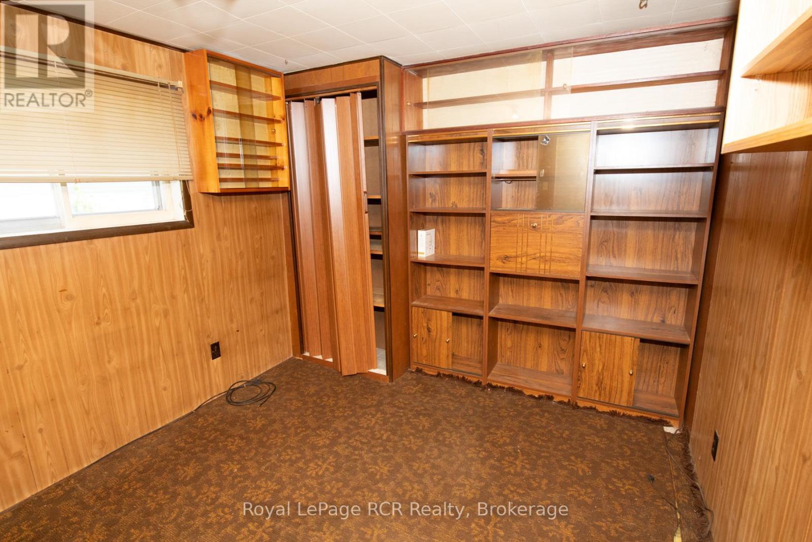 












450 JAMES STREET W

,
Wellington North (Mount Forest),




Ontario
N0G2L3

