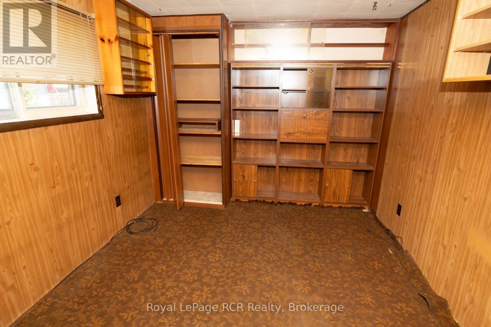 












450 JAMES STREET W

,
Wellington North (Mount Forest),




Ontario
N0G2L3

