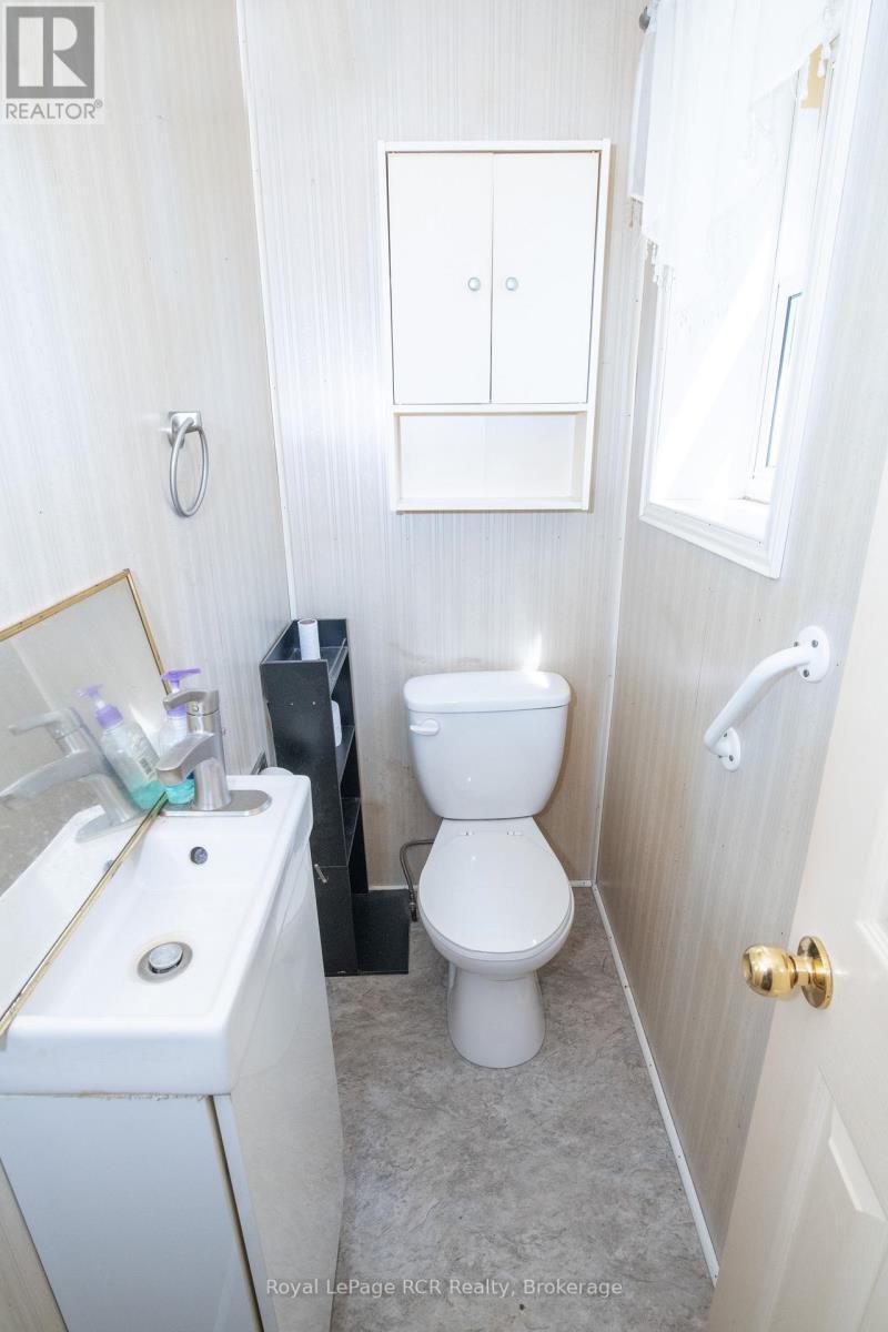 












450 JAMES STREET W

,
Wellington North (Mount Forest),




Ontario
N0G2L3

