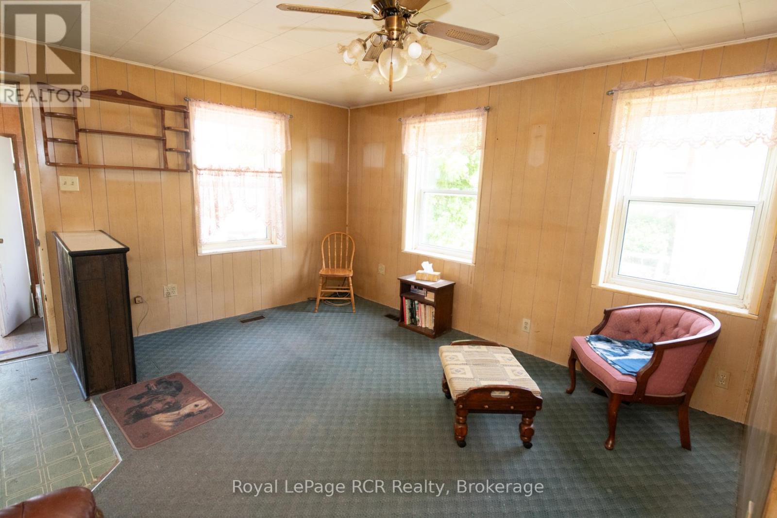 












450 JAMES STREET W

,
Wellington North (Mount Forest),




Ontario
N0G2L3

