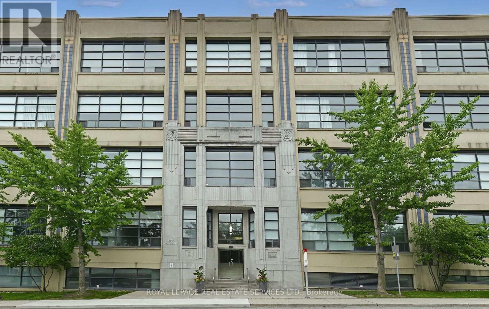 












205 - 1001 ROSELAWN AVENUE

,
Toronto,




Ontario
M6B4M4

