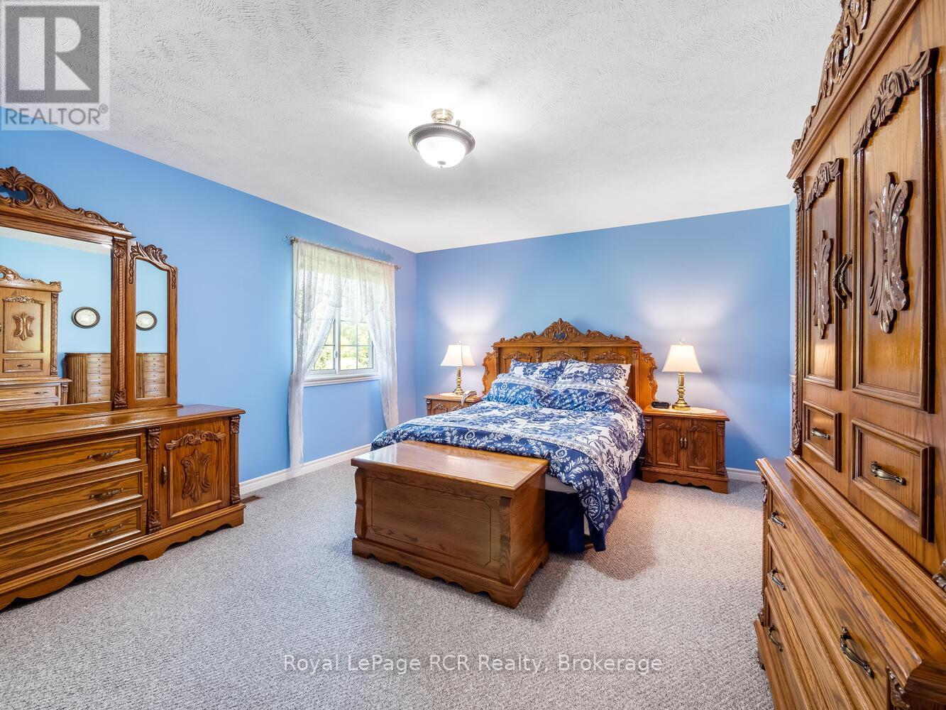 












280 SOMERS STREET

,
Georgian Bluffs,




Ontario
N4K6V5

