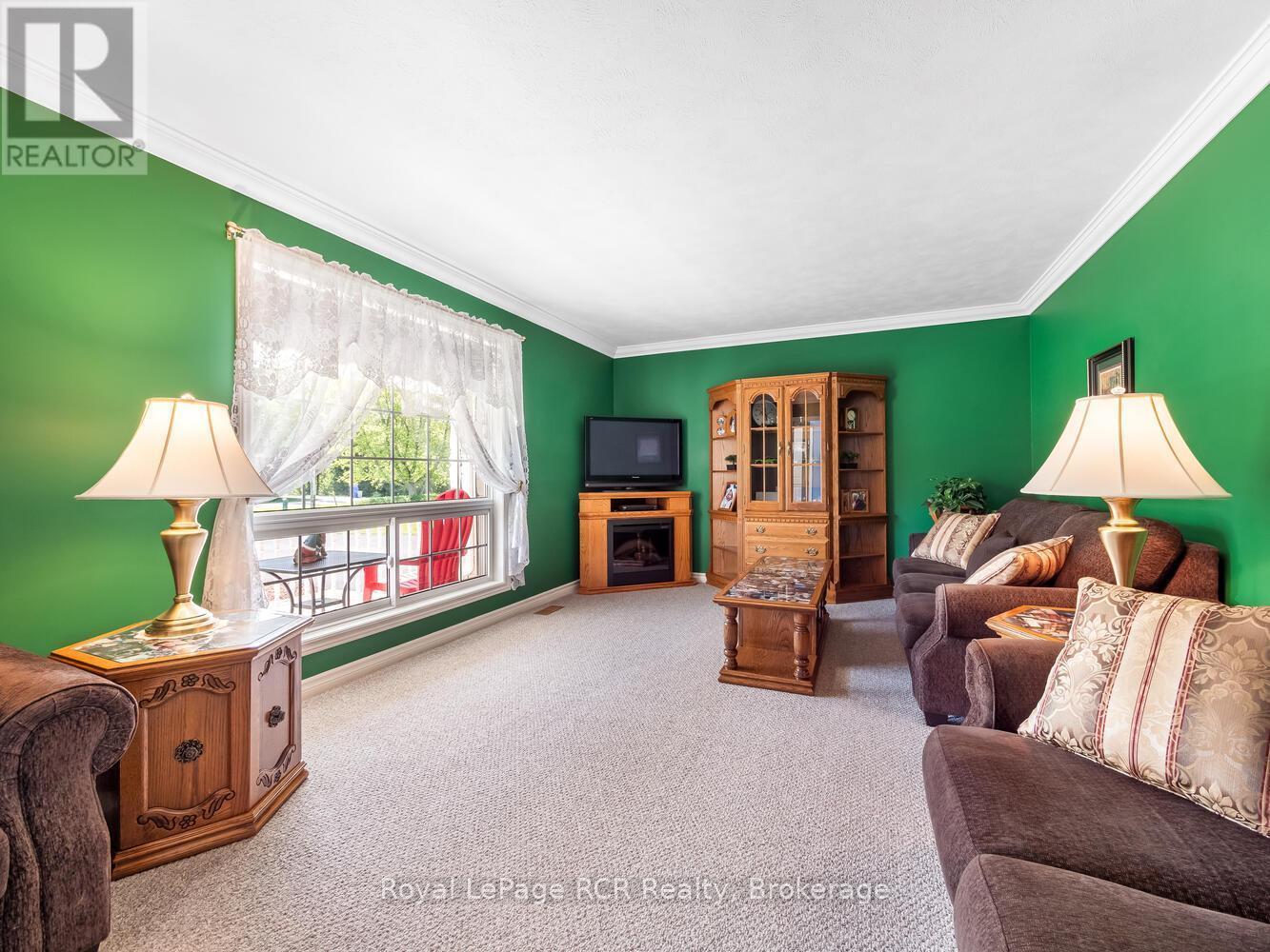 












280 SOMERS STREET

,
Georgian Bluffs,




Ontario
N4K6V5

