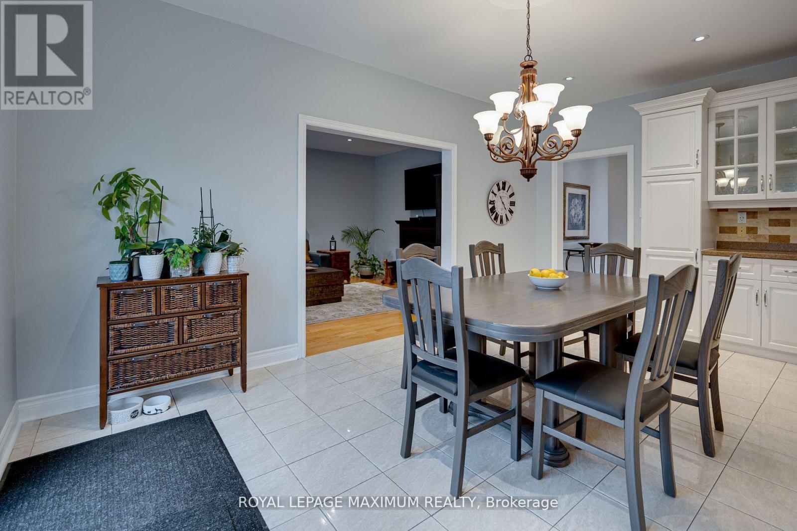 












222 KIMBER CRESCENT

,
Vaughan,




Ontario
L4L9K3

