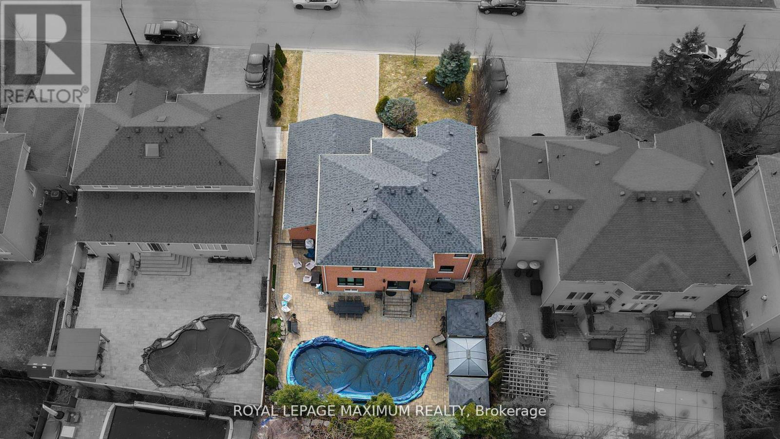 












222 KIMBER CRESCENT

,
Vaughan,




Ontario
L4L9K3

