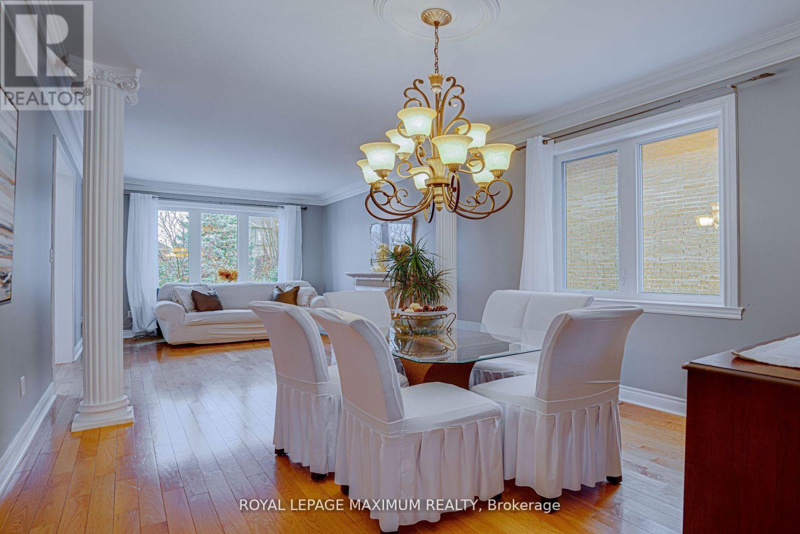 












222 KIMBER CRESCENT

,
Vaughan,




Ontario
L4L9K3

