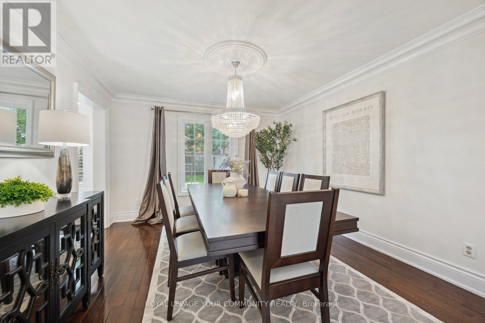 












16 WHITE LODGE CRESCENT

,
Richmond Hill,




Ontario
L4C8Z7

