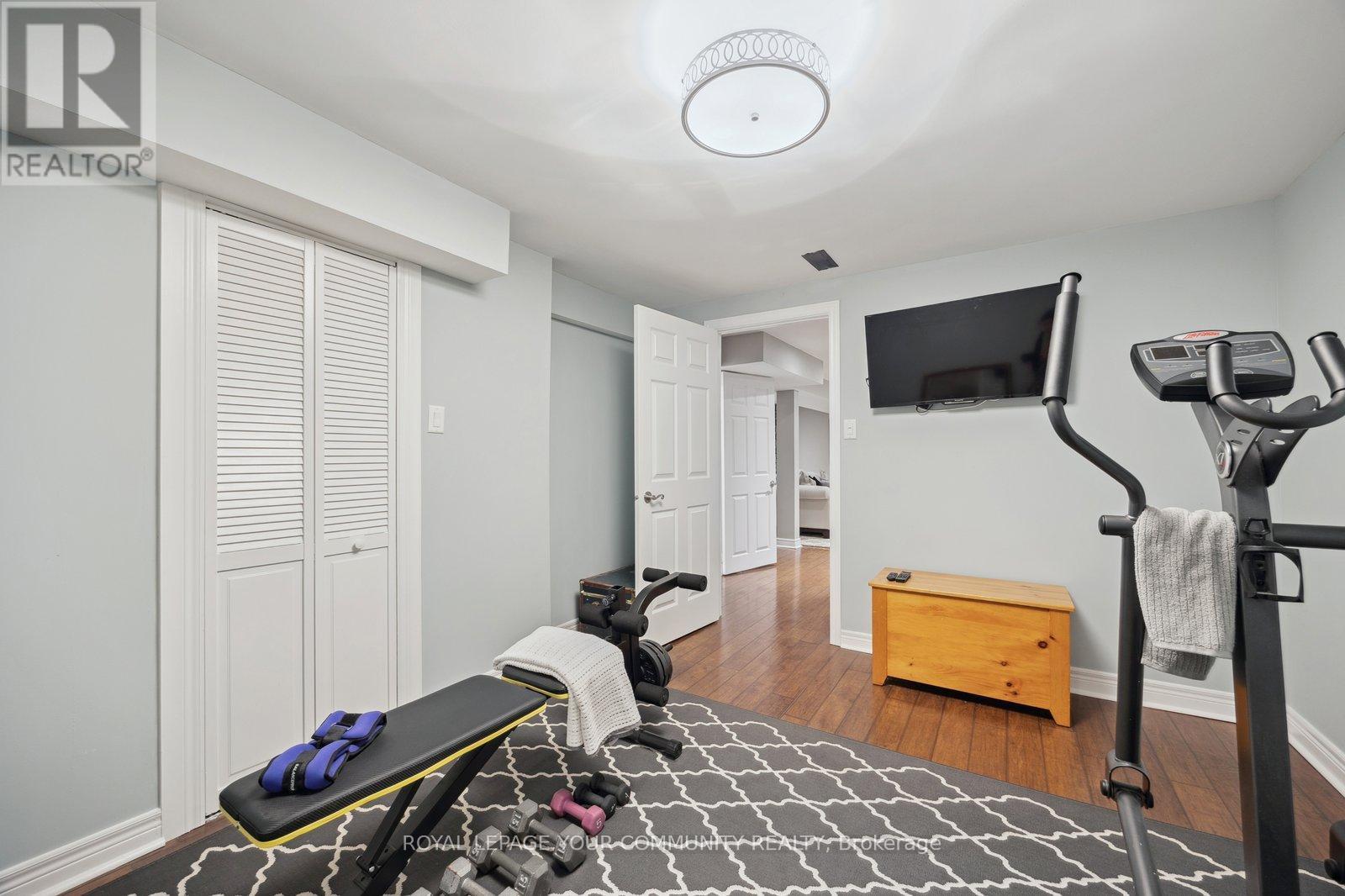 












16 WHITE LODGE CRESCENT

,
Richmond Hill,




Ontario
L4C8Z7

