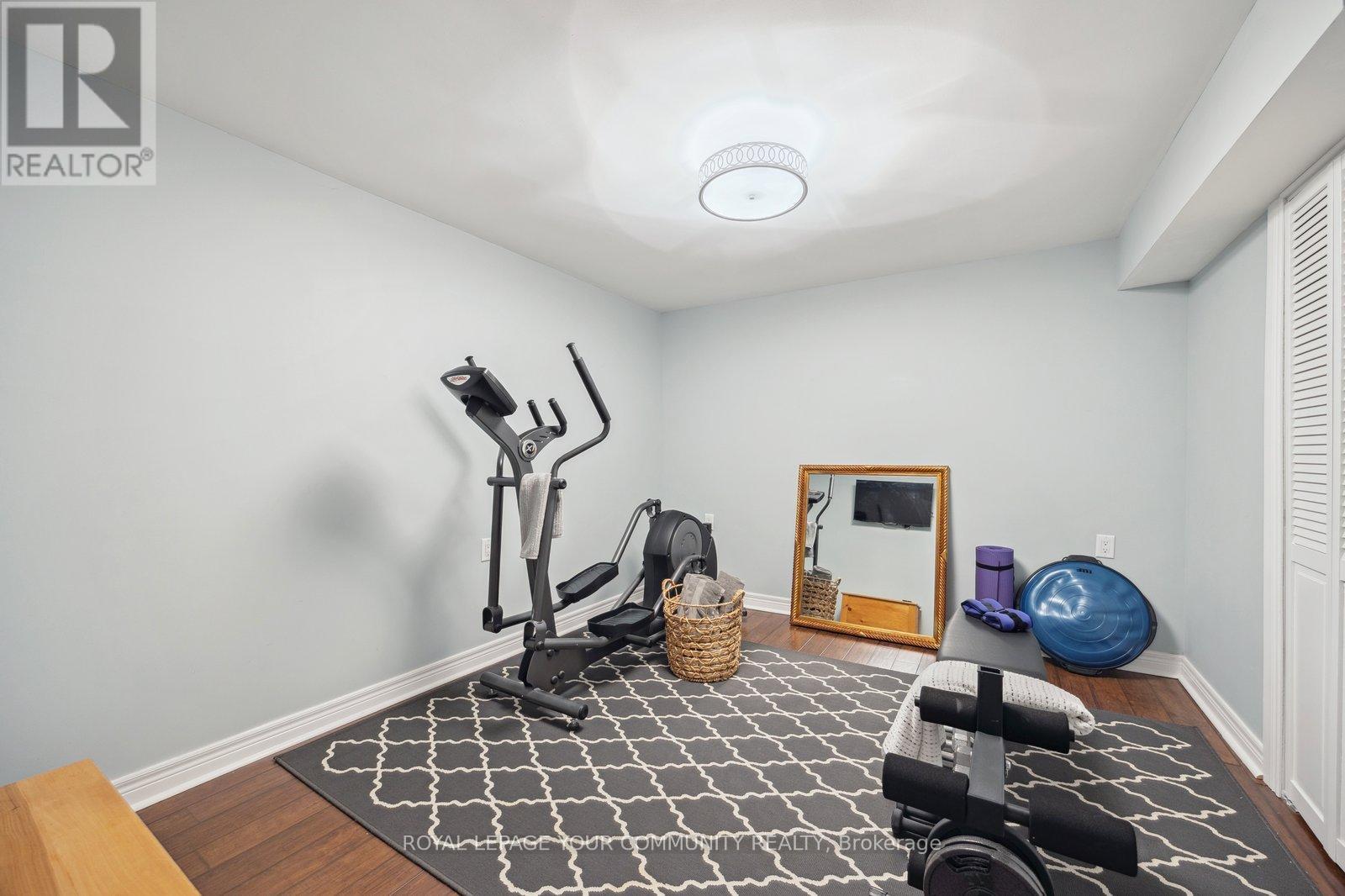 












16 WHITE LODGE CRESCENT

,
Richmond Hill,




Ontario
L4C8Z7

