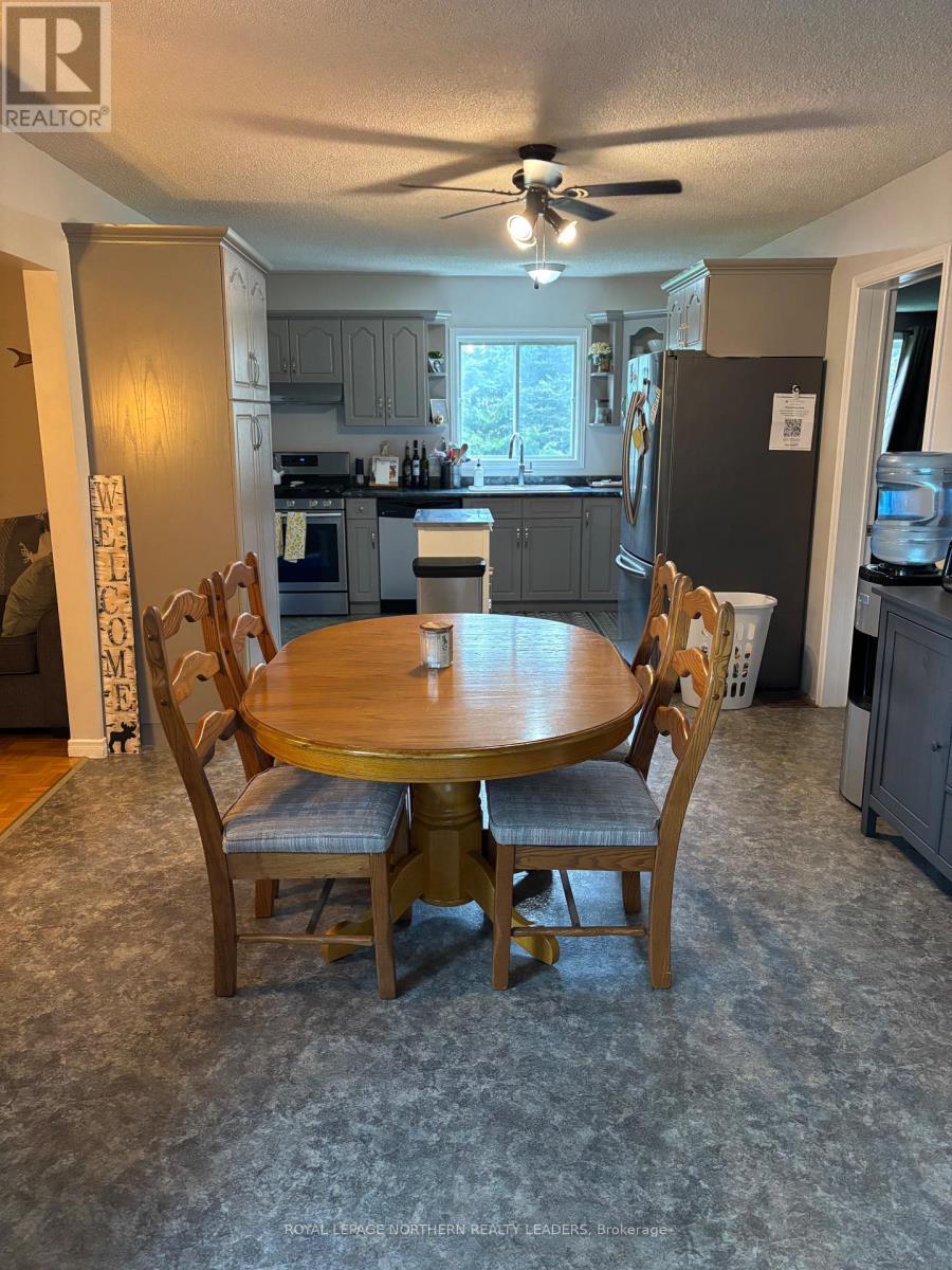 












5 ALGONQUIN ROAD

,
Cochrane,




Ontario
P0L1C0

