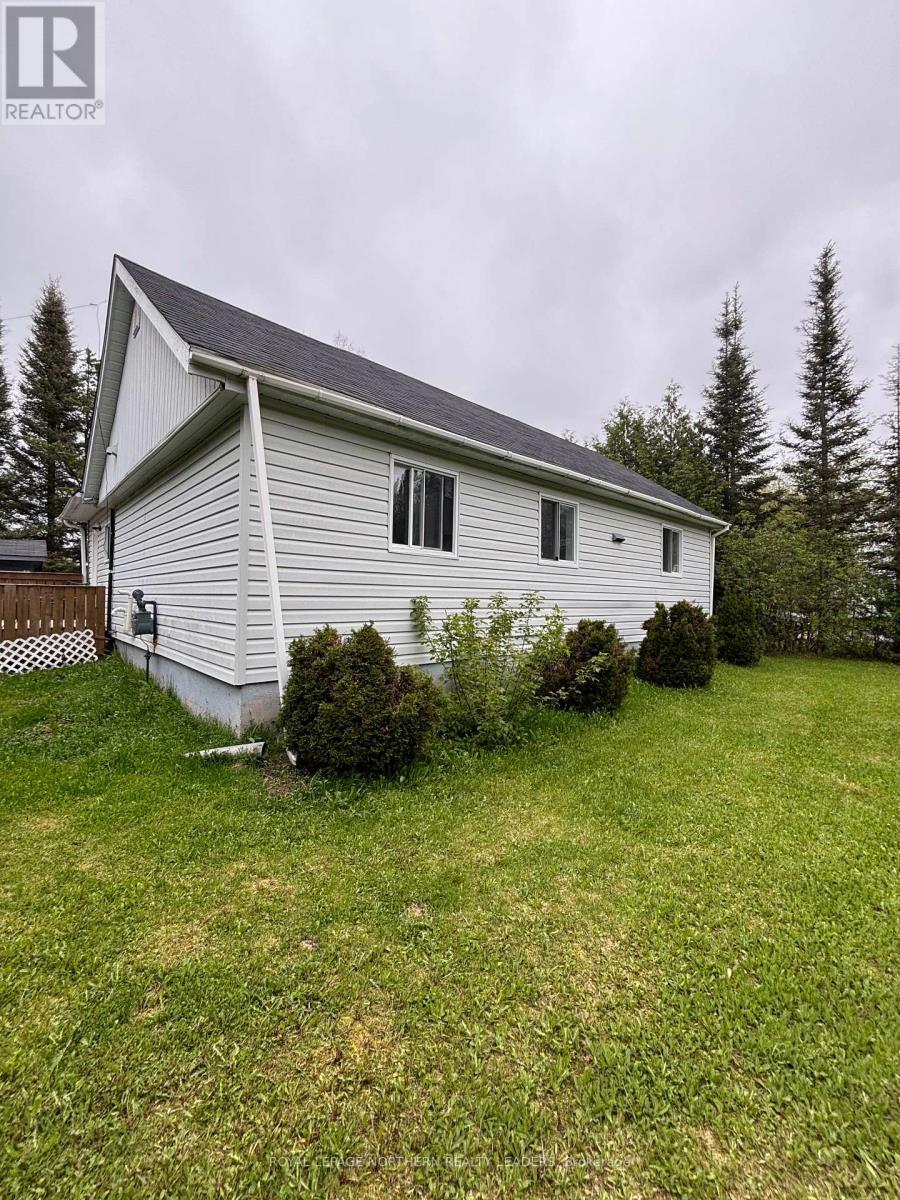 












5 ALGONQUIN ROAD

,
Cochrane,




Ontario
P0L1C0

