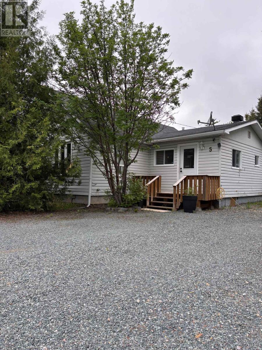 












5 ALGONQUIN ROAD

,
Cochrane,




Ontario
P0L1C0

