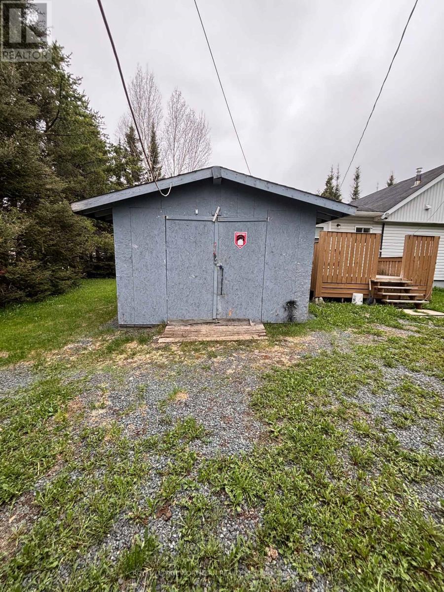 












5 ALGONQUIN ROAD

,
Cochrane,




Ontario
P0L1C0


