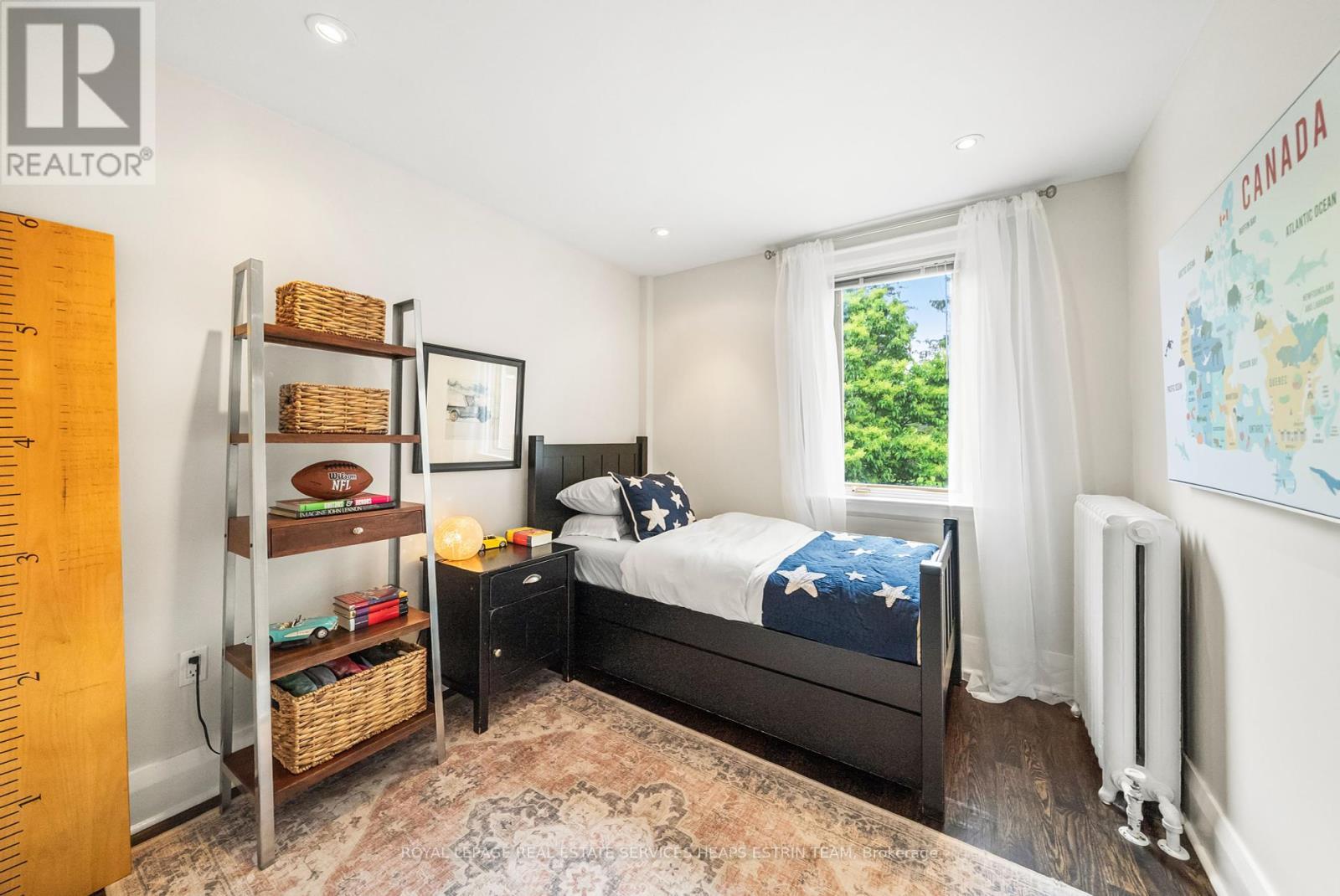 












62 FAIRLAWN AVENUE

,
Toronto,




Ontario
M5M1S7

