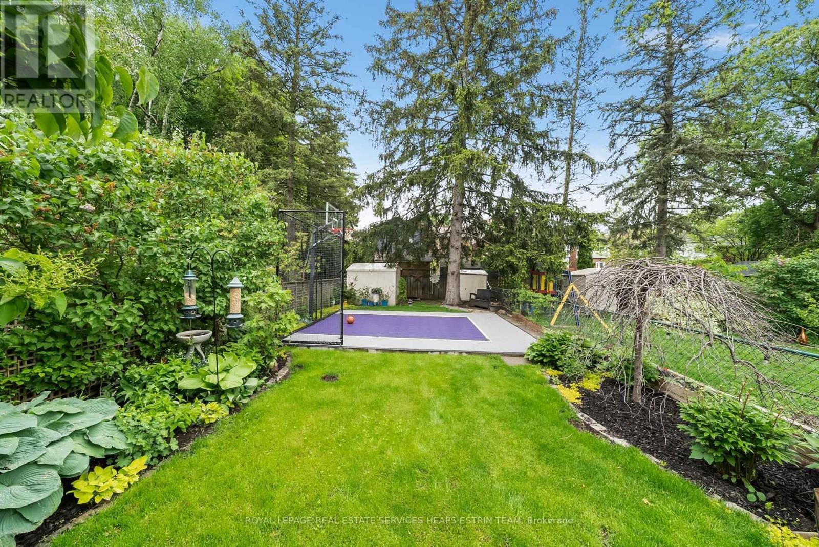 












62 FAIRLAWN AVENUE

,
Toronto,




Ontario
M5M1S7

