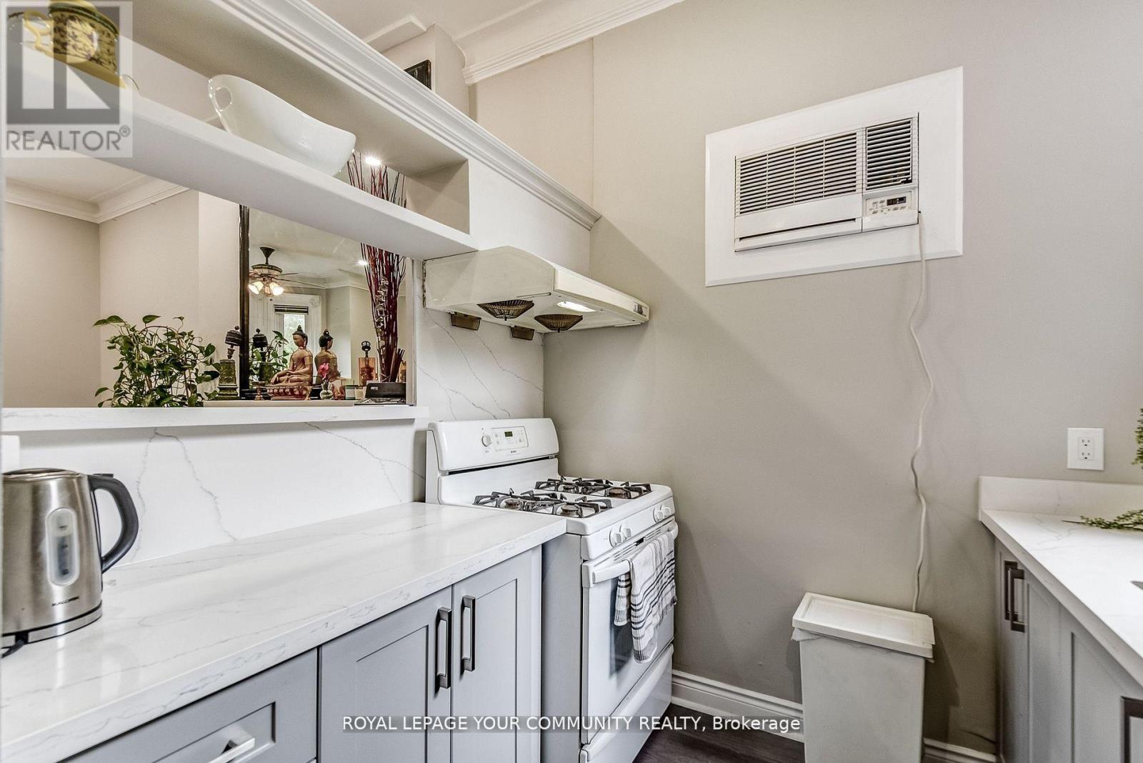 












312 SEATON STREET

,
Toronto,




Ontario
M5A2T7

