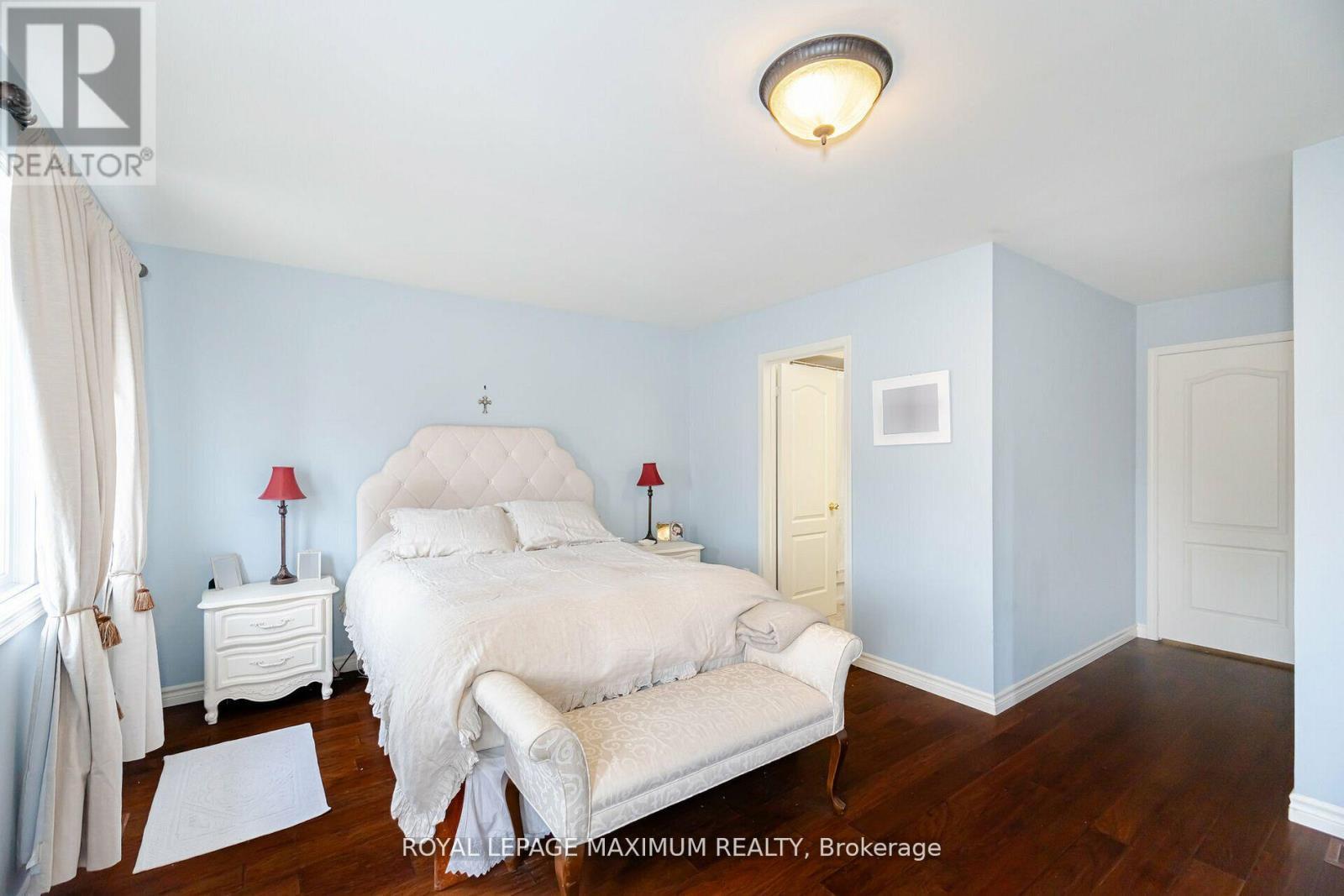












50 BIG MOE CRESCENT

,
Brampton,




Ontario
L6P1J7

