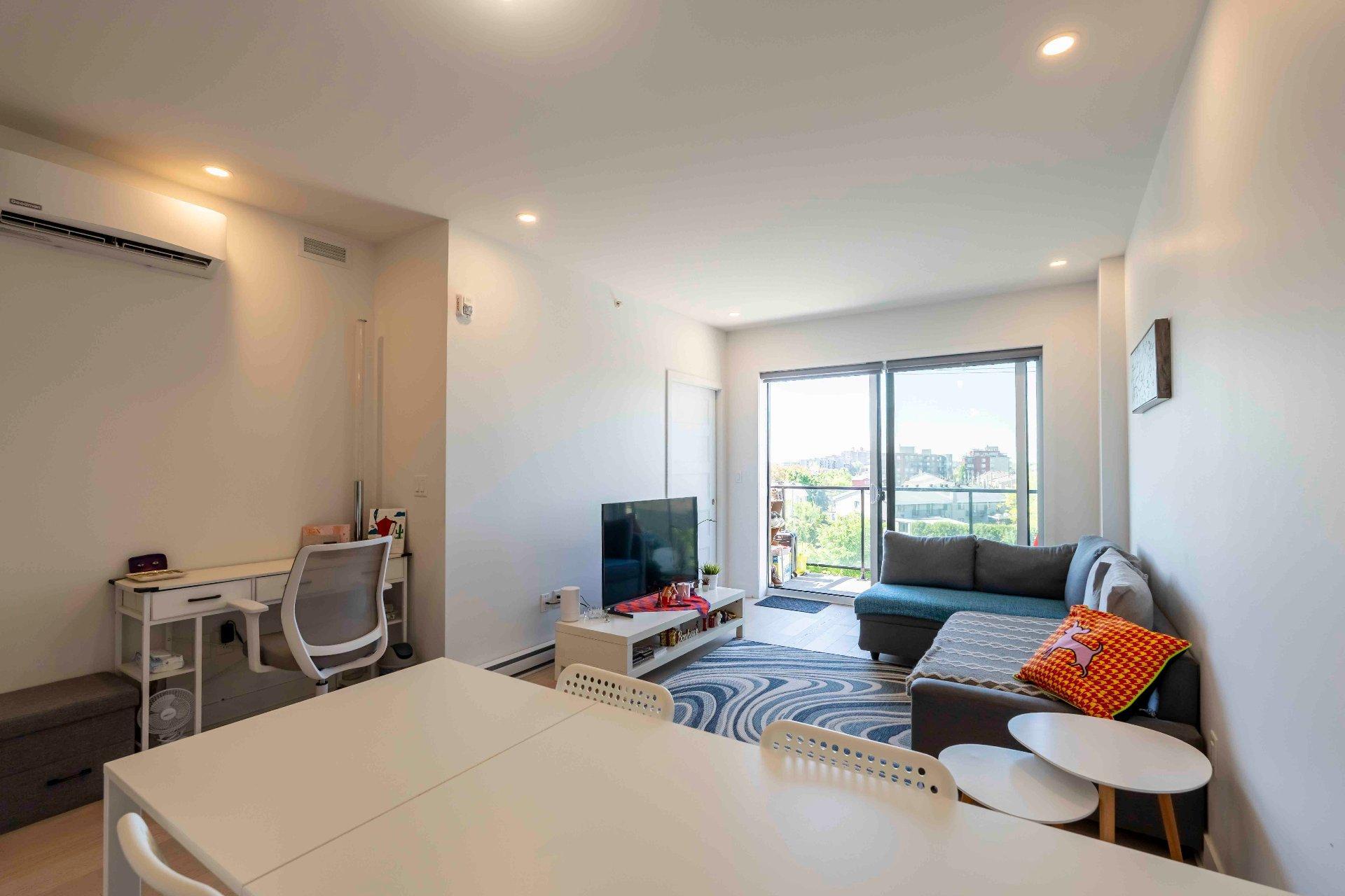 









10120


Rue Lauraine-Vaillancourt

, 502,
Montréal (Ahuntsic-Cartierville),




QC
H3L0B4

