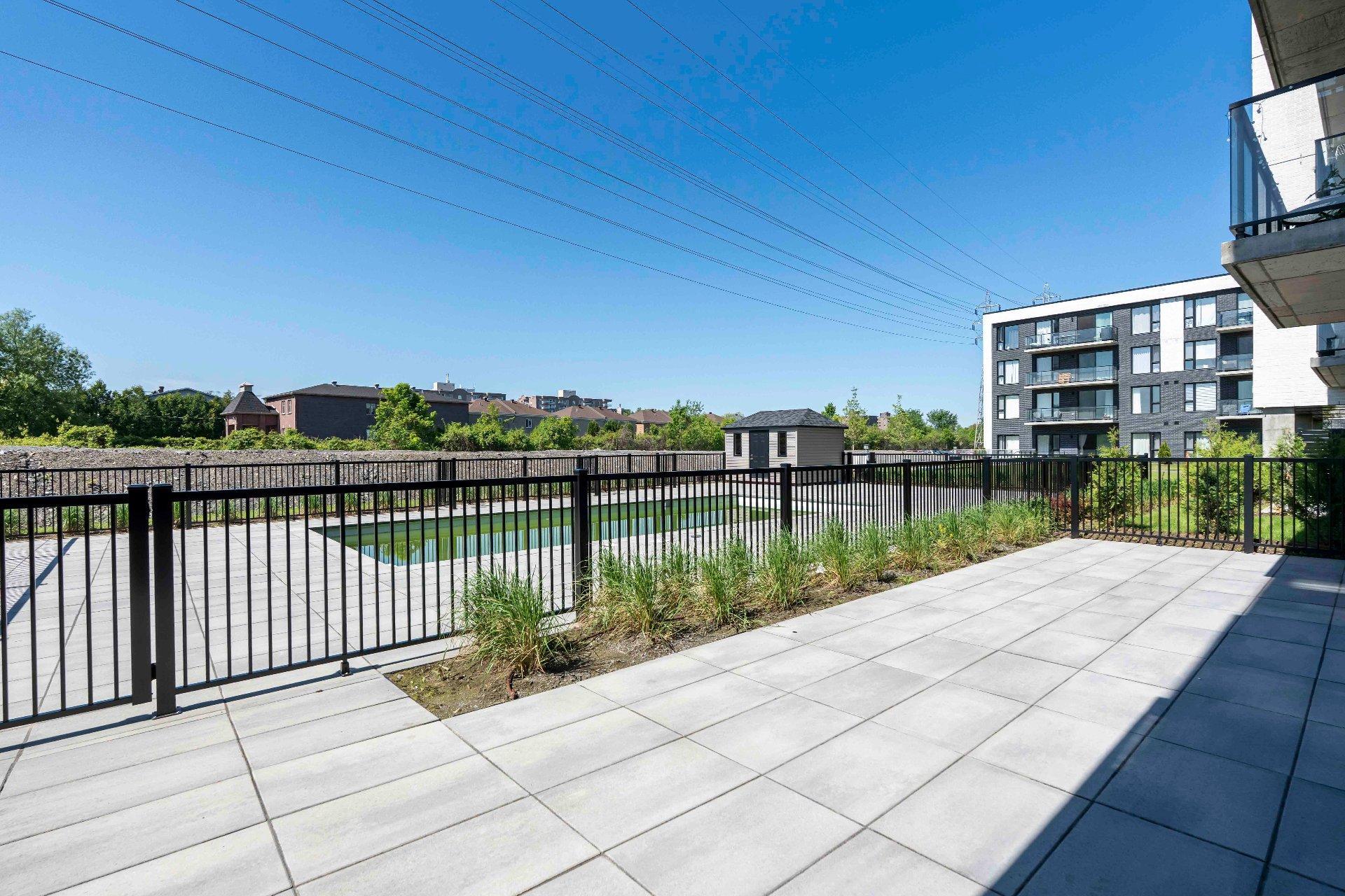 









10120


Rue Lauraine-Vaillancourt

, 502,
Montréal (Ahuntsic-Cartierville),




QC
H3L0B4


