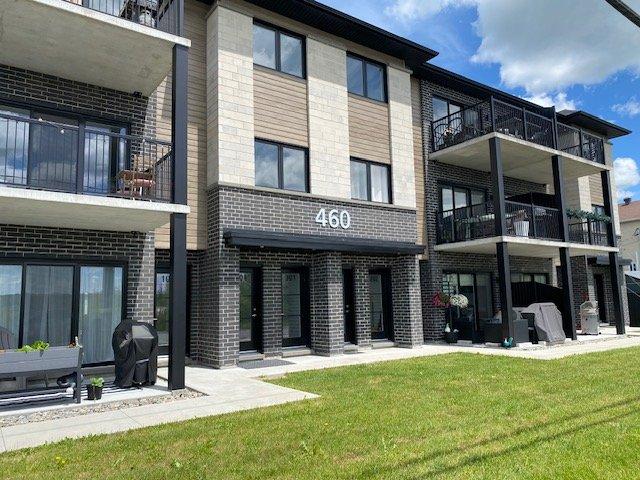 









460


Rue Lewis O.

,
Waterloo,




QC
J0E2N0

