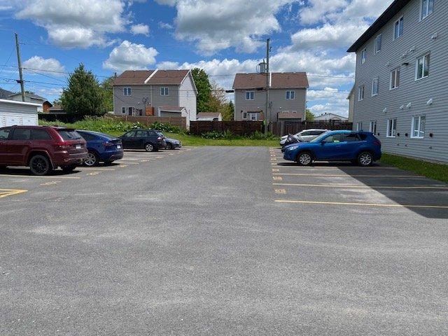 









460


Rue Lewis O.

,
Waterloo,




QC
J0E2N0

