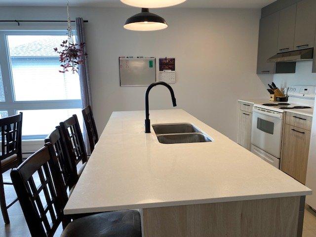 









460


Rue Lewis O.

,
Waterloo,




QC
J0E2N0

