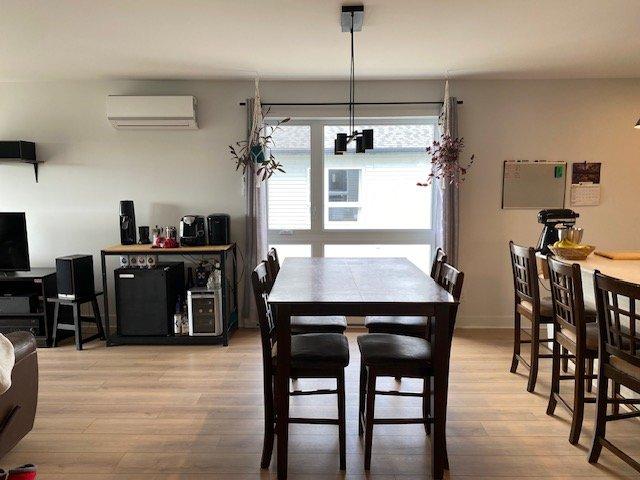 









460


Rue Lewis O.

,
Waterloo,




QC
J0E2N0

