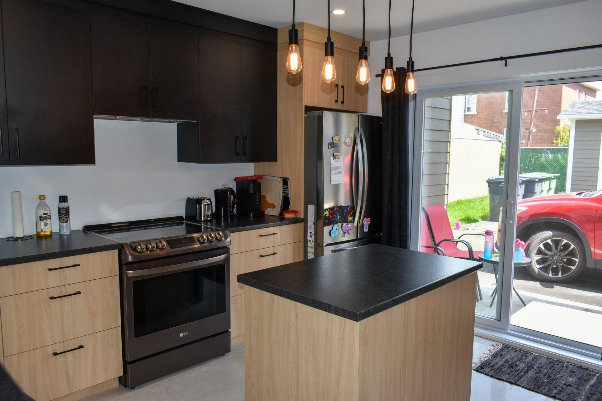 









167

 - 169


14e Avenue

,
Drummondville,




QC
J2B3C4

