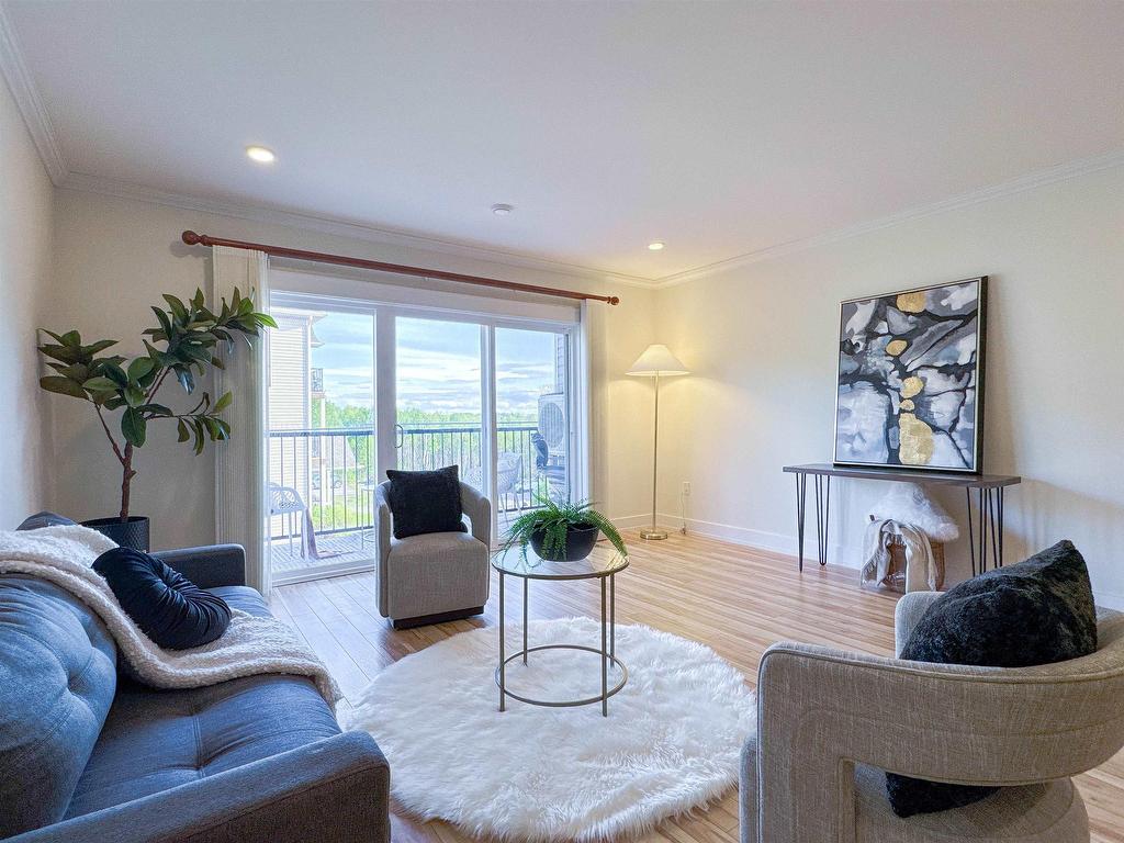 












205 208 Shakespeare Drive

,
Stratford,




PE
C1B 4B7

