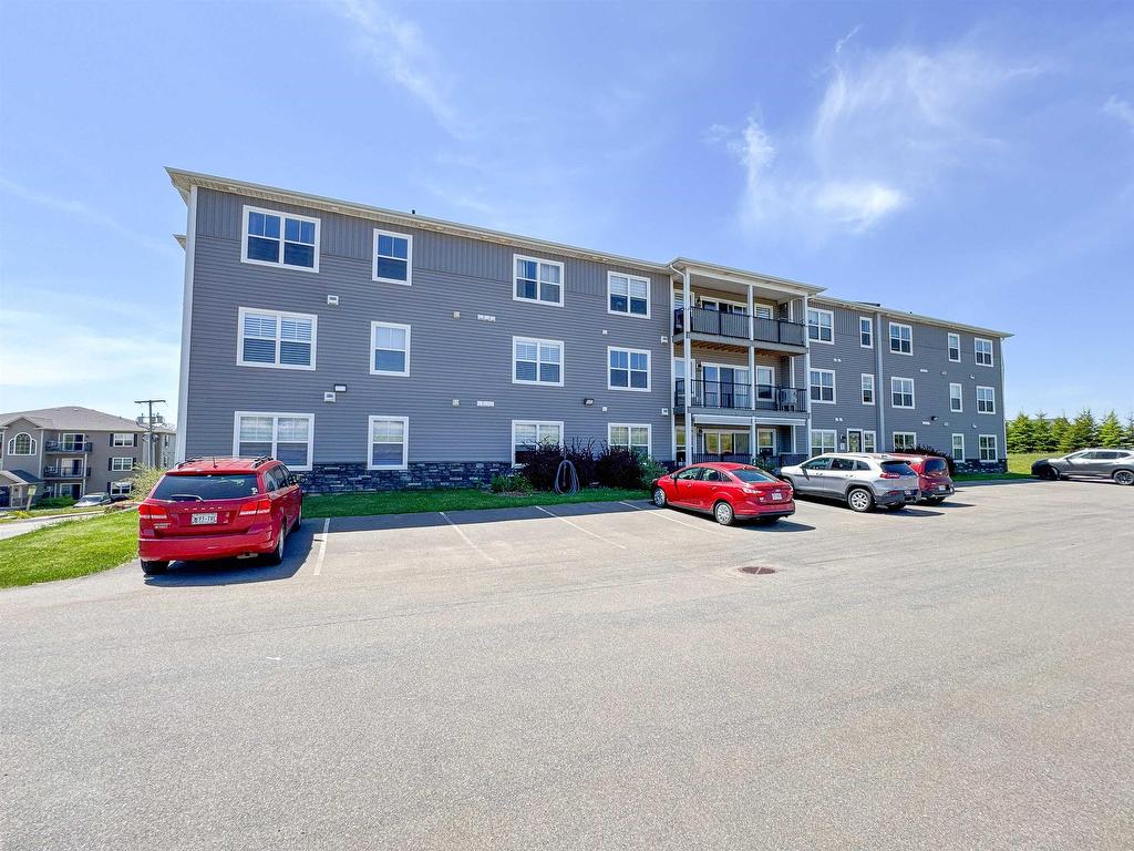 












205 208 Shakespeare Drive

,
Stratford,




PE
C1B 4B7

