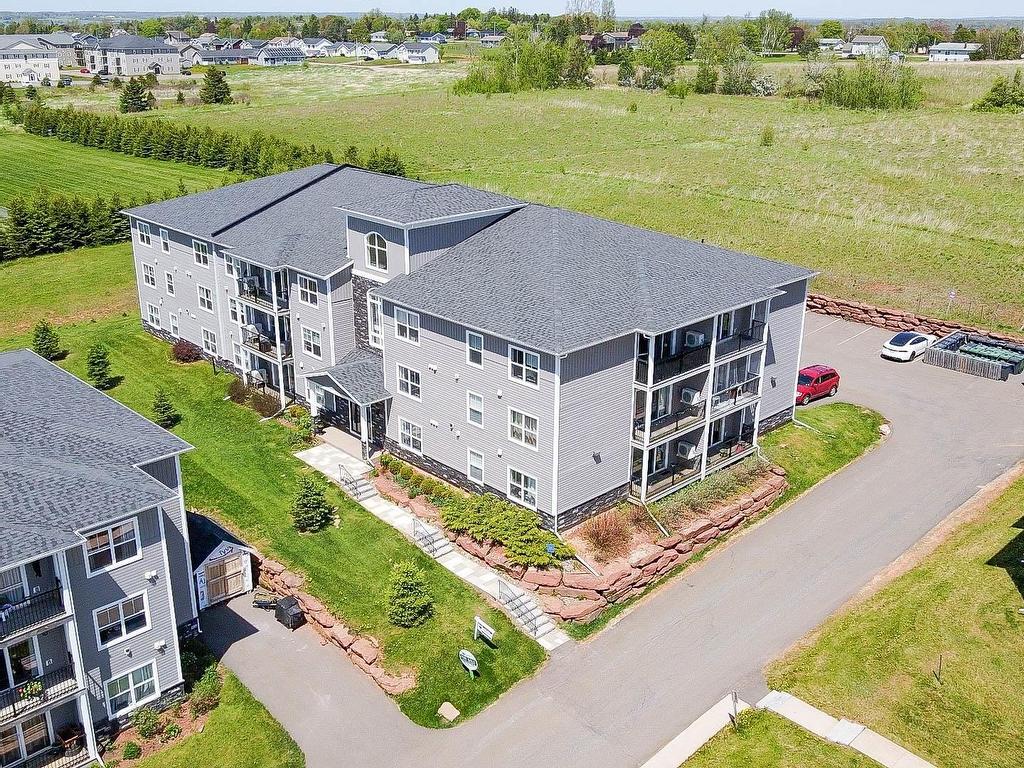 












205 208 Shakespeare Drive

,
Stratford,




PE
C1B 4B7


