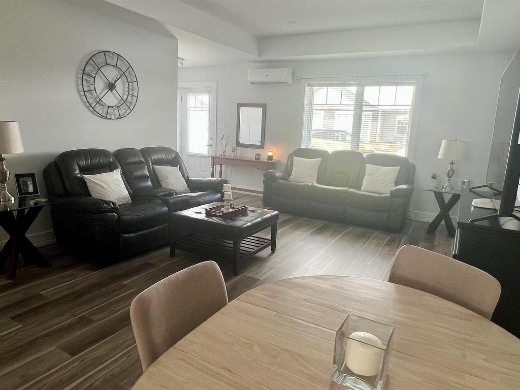 












UNIT 3 769 Pictou Road

,
East Mountain,




NS
B6L 2M8

