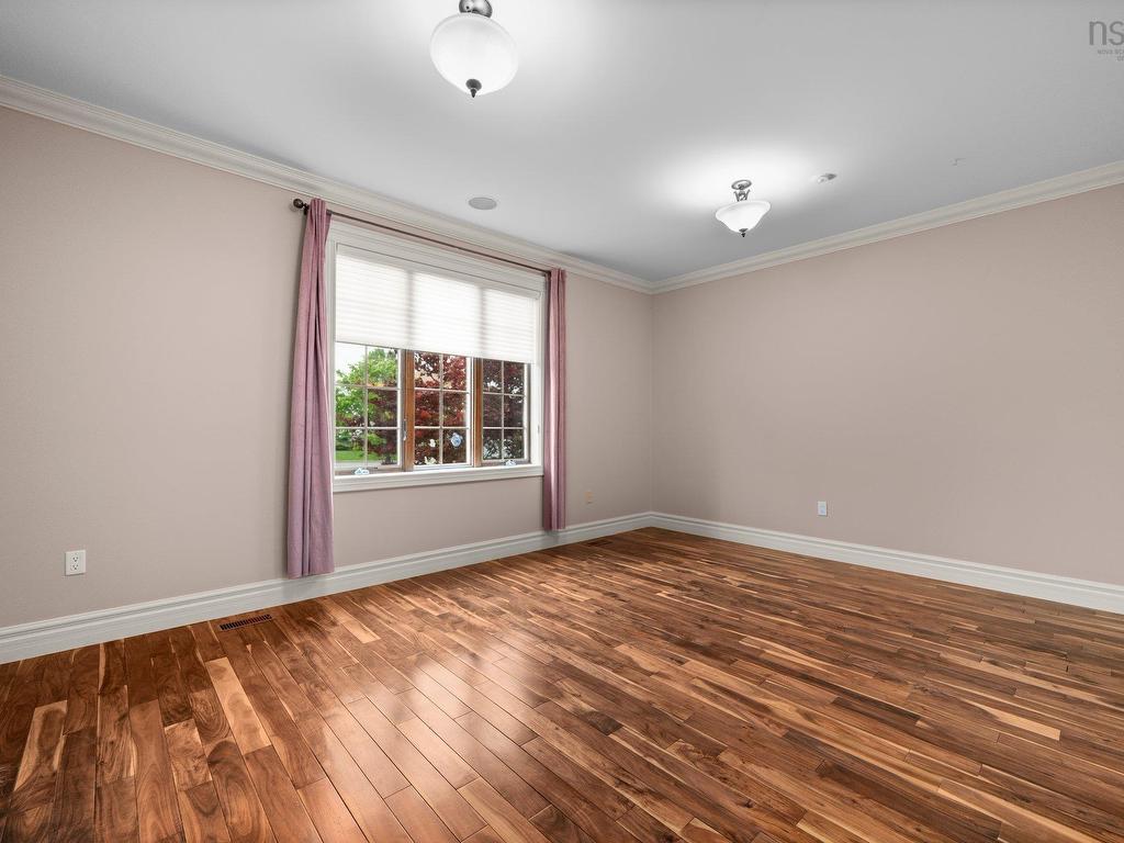 












72 Worthington Place

,
Bedford,




NS
B4A 0C5

