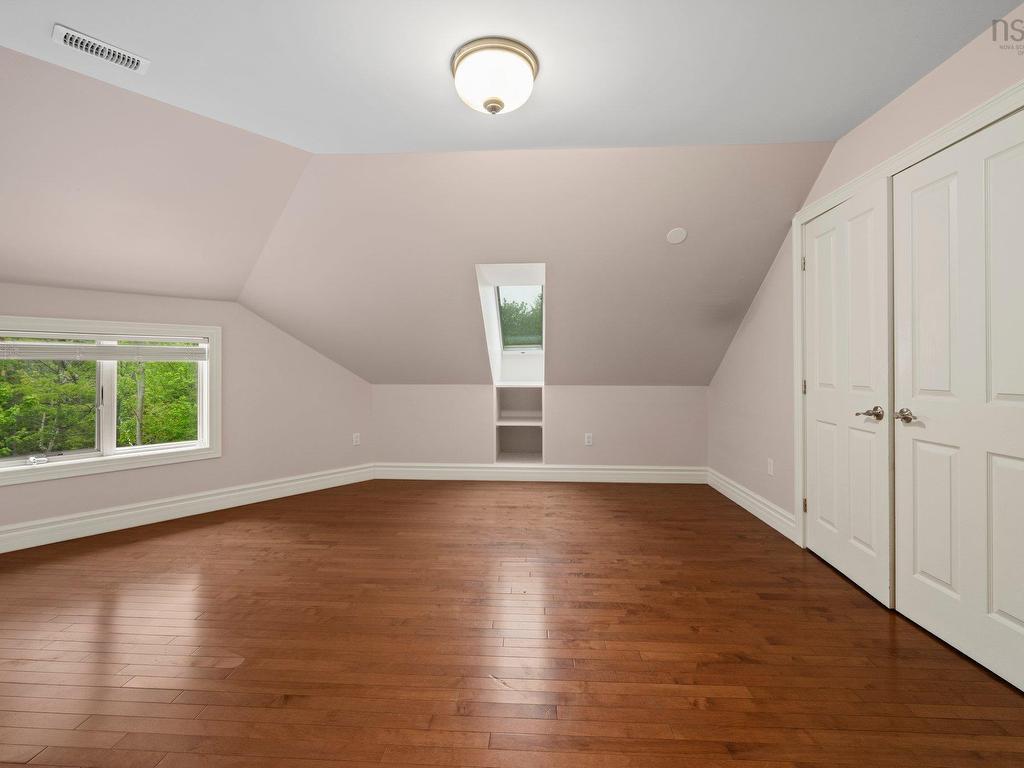 












72 Worthington Place

,
Bedford,




NS
B4A 0C5

