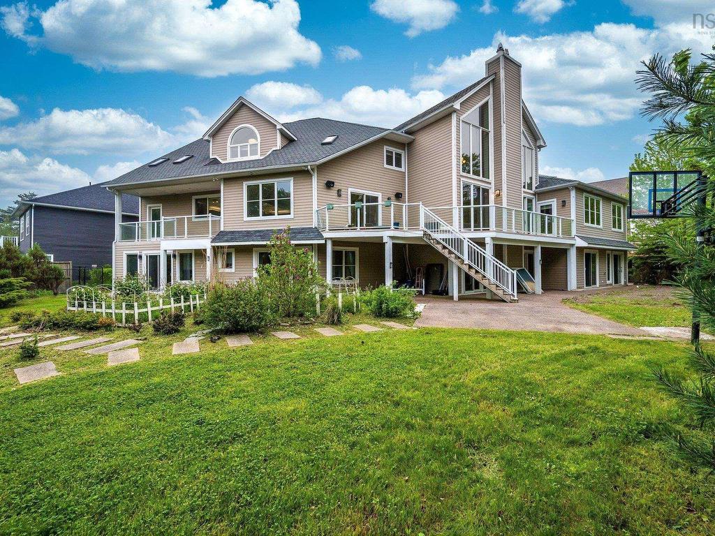 












72 Worthington Place

,
Bedford,




NS
B4A 0C5

