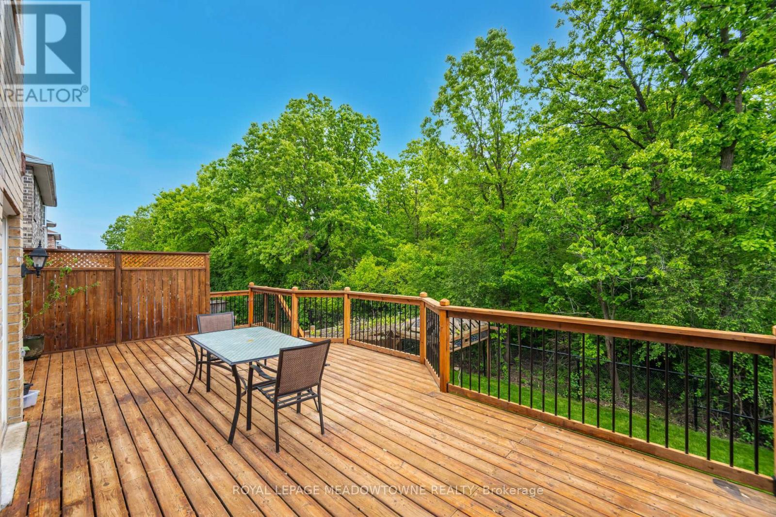 












1212 FOX CRESCENT

,
Milton,




Ontario
L9T6C6

