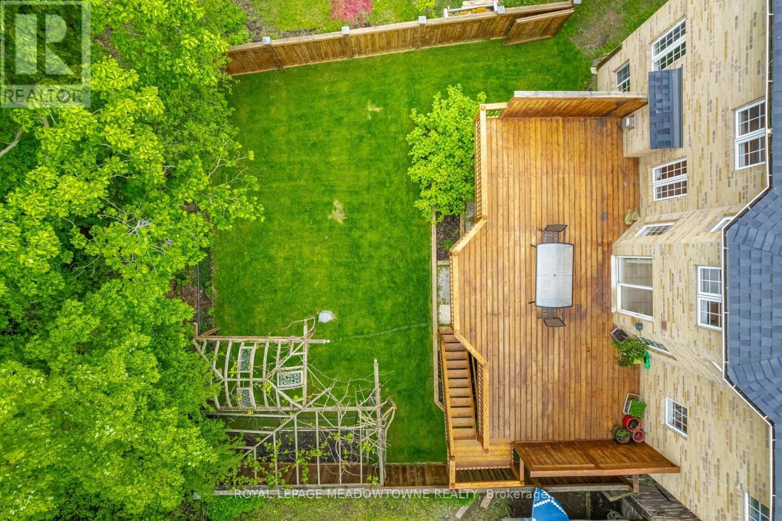 












1212 FOX CRESCENT

,
Milton,




Ontario
L9T6C6

