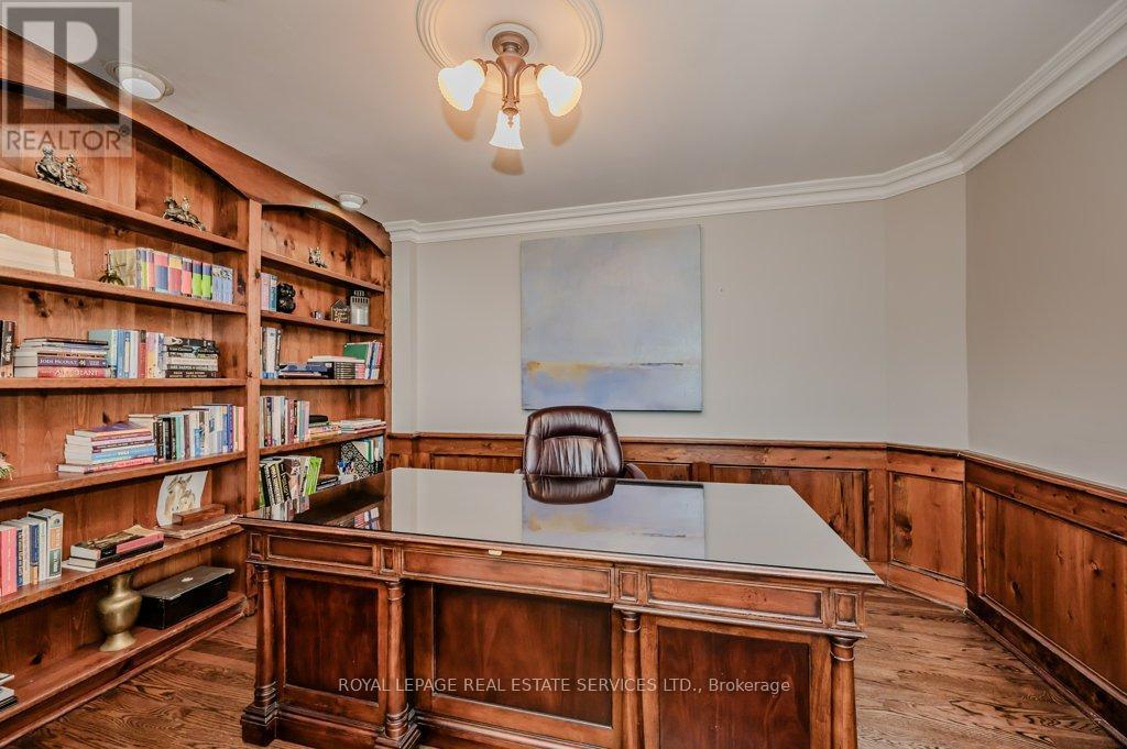 












1457 POSTMASTER DRIVE

,
Oakville,




Ontario
L6M2Z4

