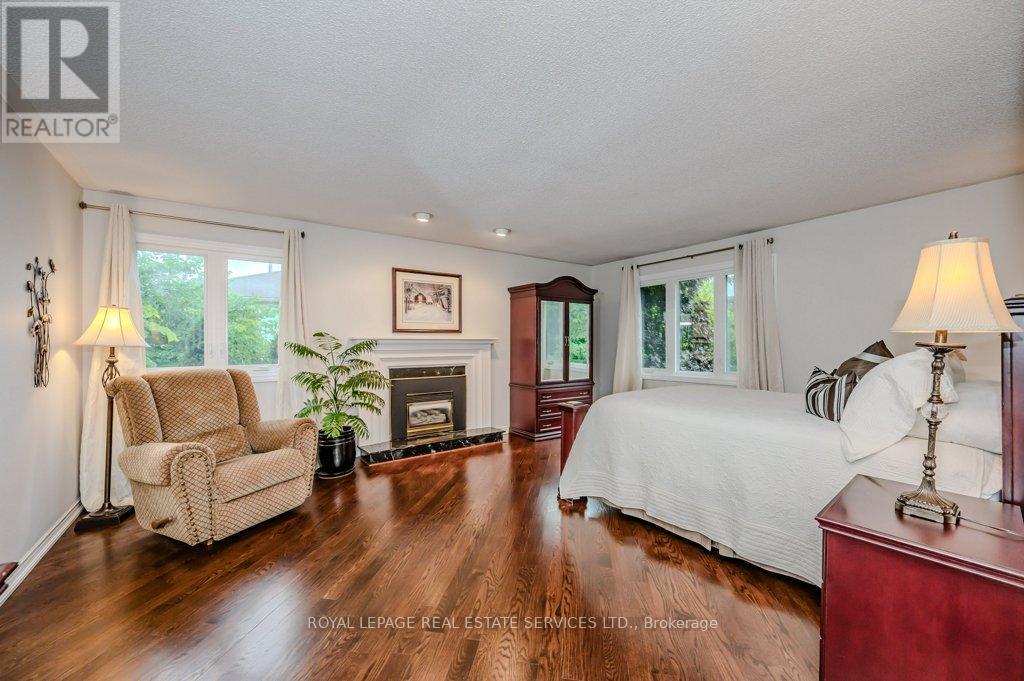 












1457 POSTMASTER DRIVE

,
Oakville,




Ontario
L6M2Z4

