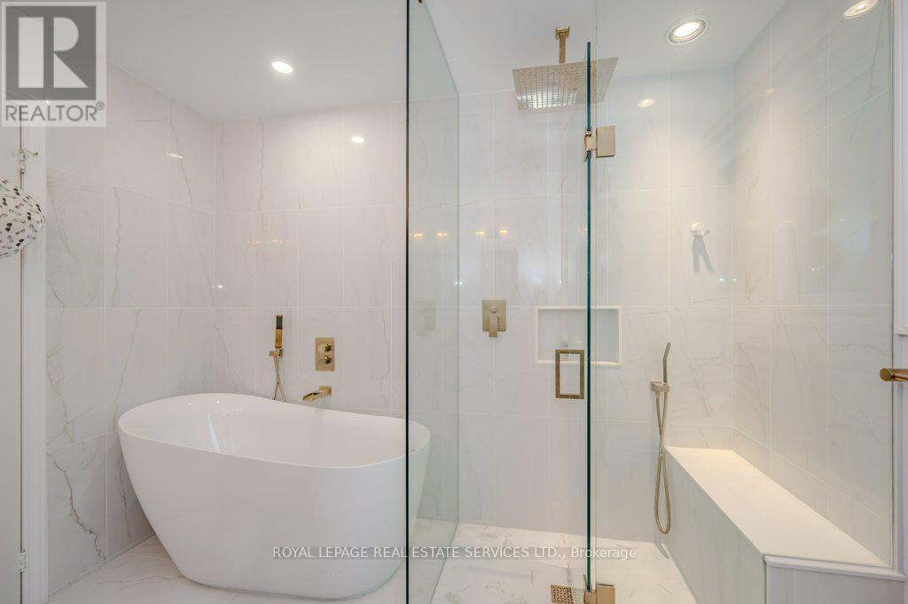 












1457 POSTMASTER DRIVE

,
Oakville,




Ontario
L6M2Z4

