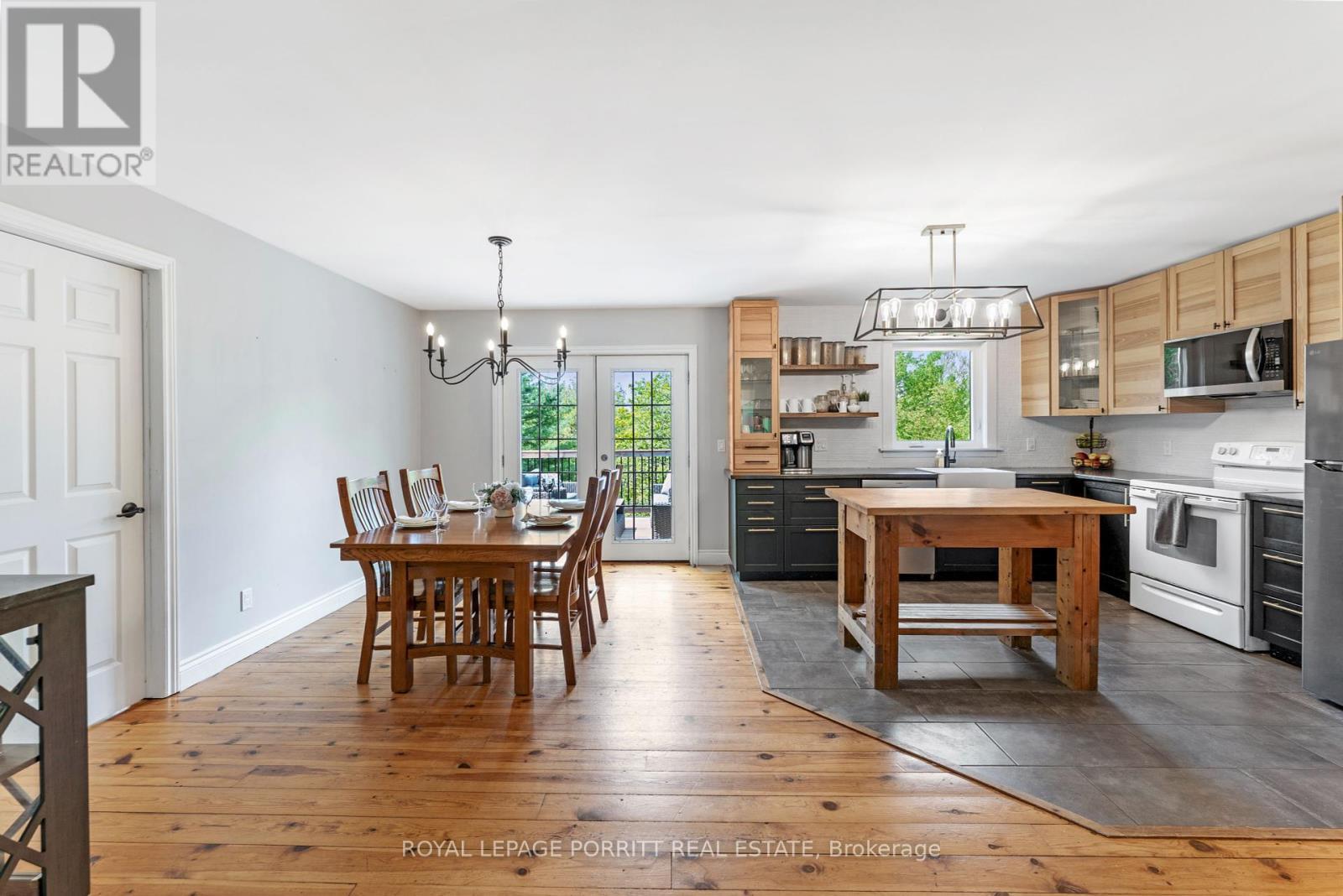 












1101 HAWN ROAD

,
Bracebridge,




Ontario
P1L1X1

