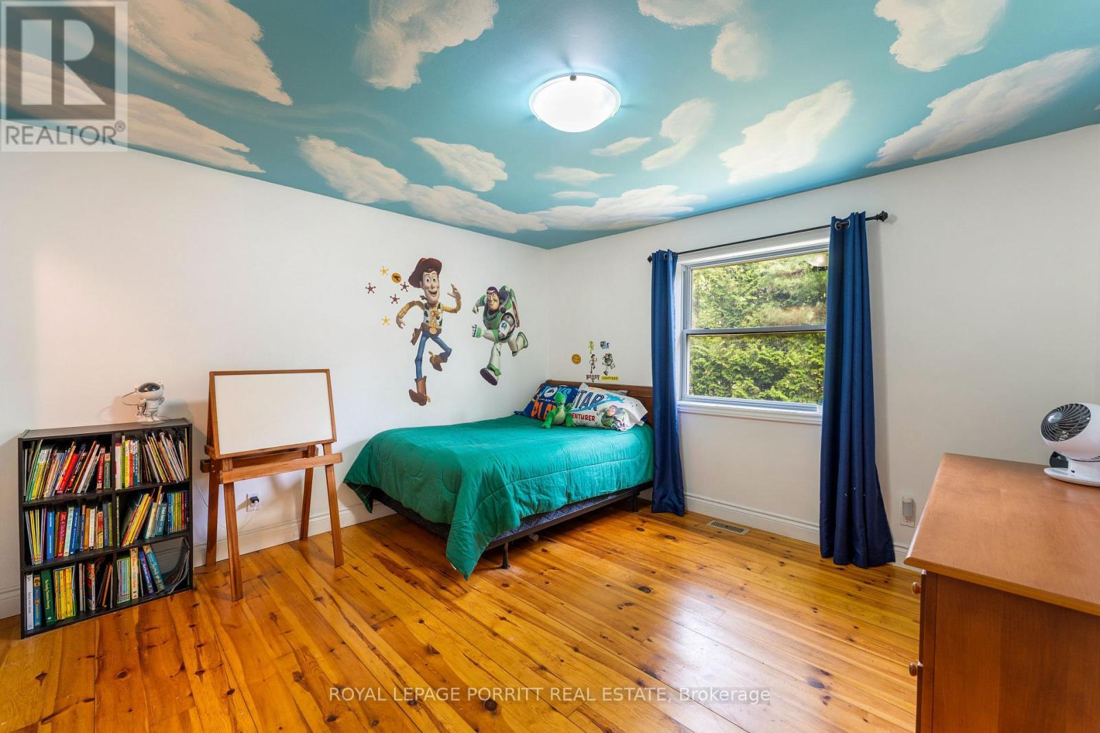 












1101 HAWN ROAD

,
Bracebridge,




Ontario
P1L1X1

