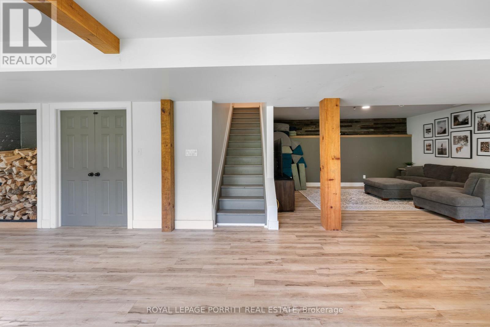 












1101 HAWN ROAD

,
Bracebridge,




Ontario
P1L1X1

