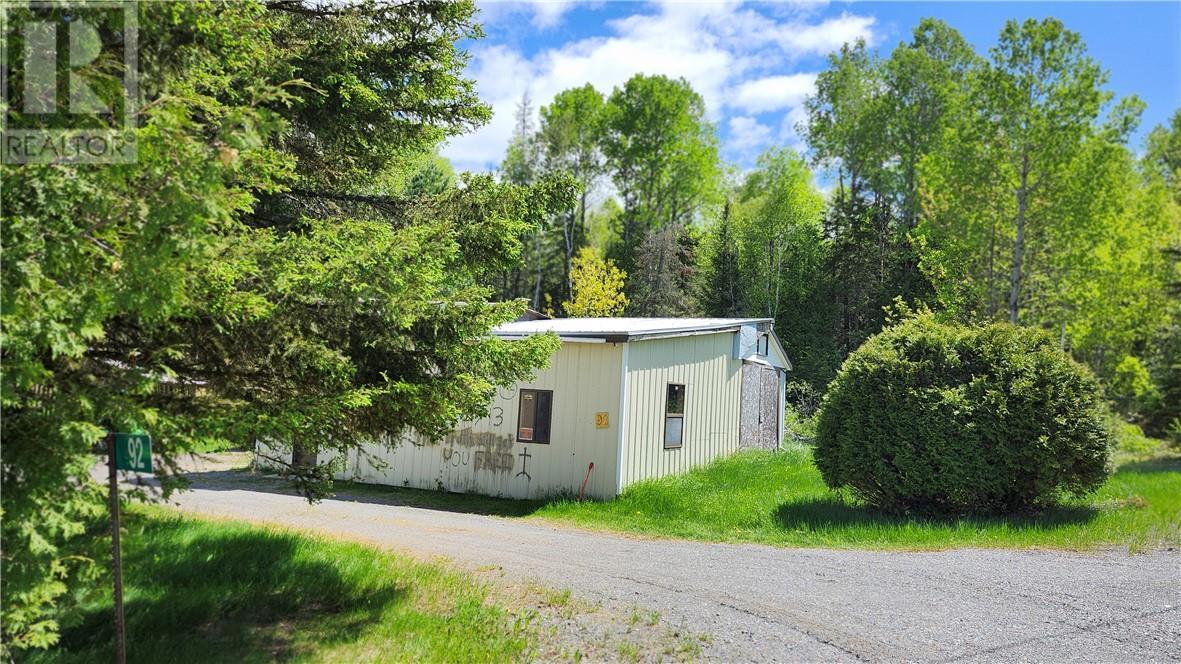 












92 Chain Lake Road

,
Wahnapitae,




Ontario
P0M3C0

