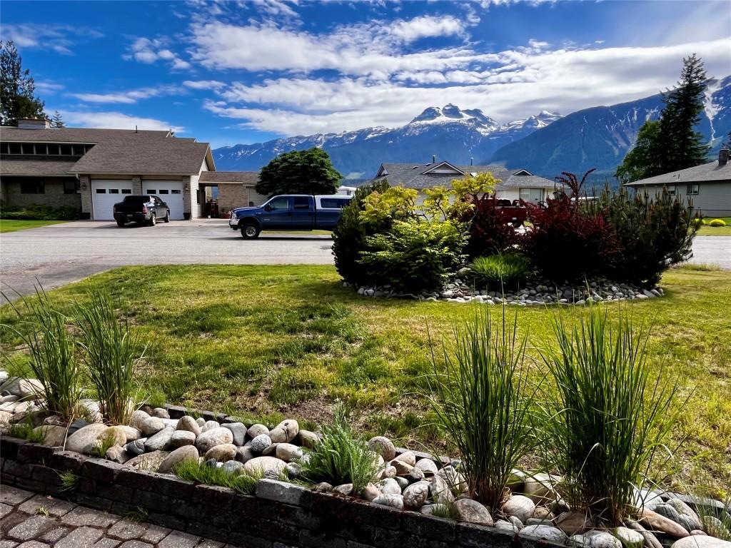 









1126


Nichol

Road,
Revelstoke,




BC
V0E 2S1

