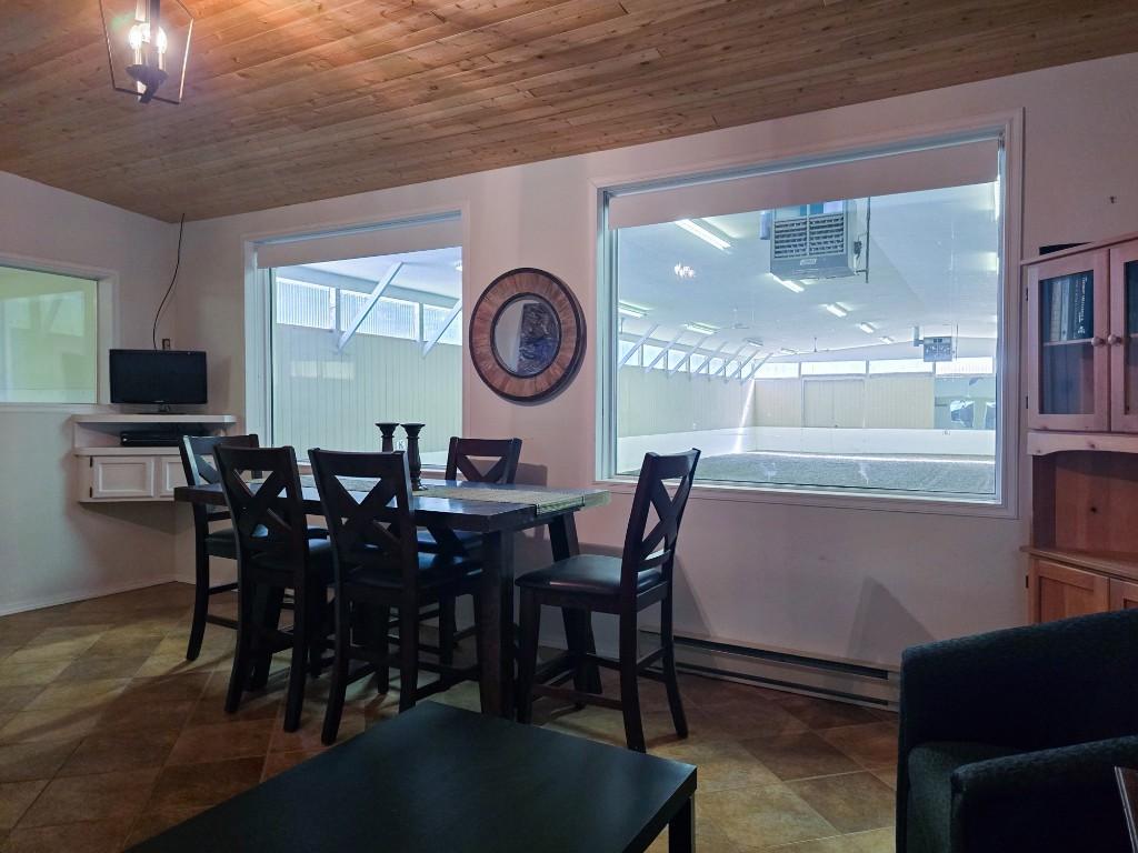 









4452


Sleepy Hollow

Road,
Armstrong,




BC
V0E 1B4

