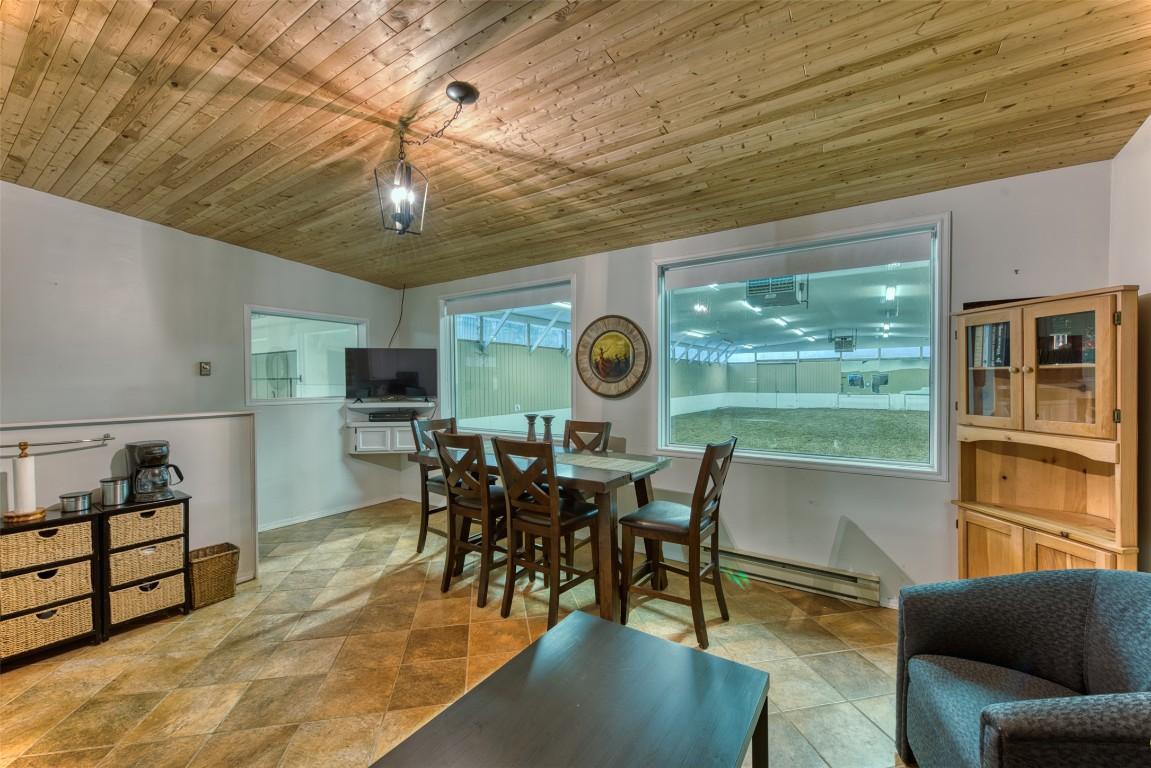 









4452


Sleepy Hollow

Road,
Armstrong,




BC
V0E 1B4

