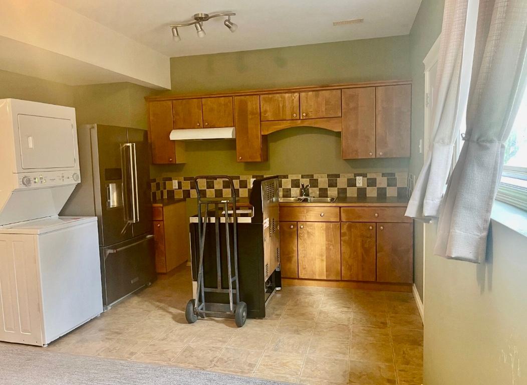 









5813


Richfield

Place,
Vernon,




BC
V1H 1A6

